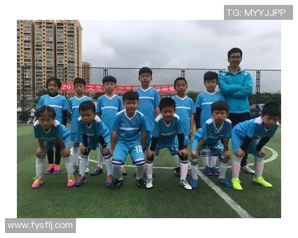 黄静的足球人生探秘：从绿茵场到心灵深处的深度对话